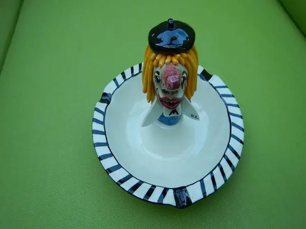 Aschenbecher mit Fasnachtskopf