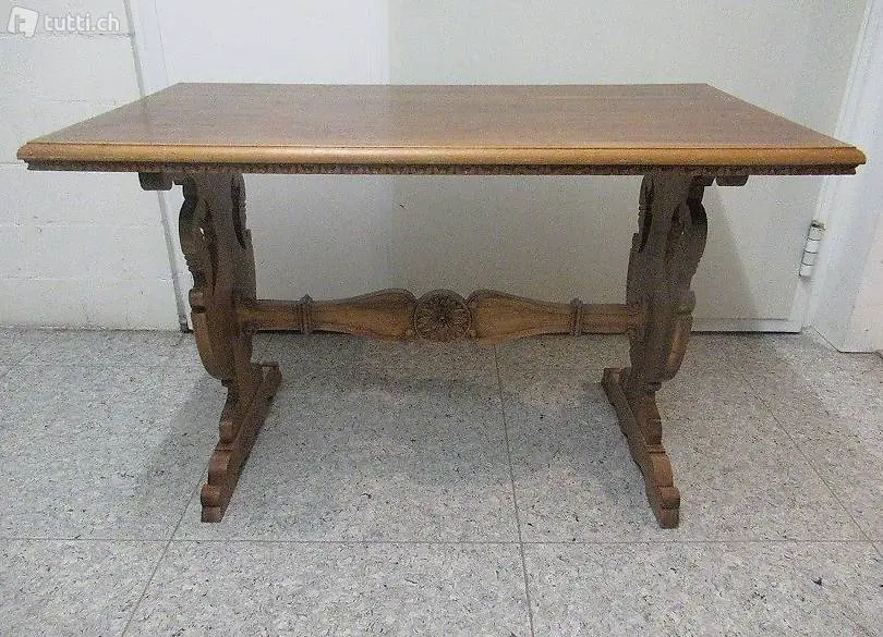  Tisch im historischen Stil Holz