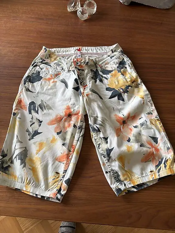 Damenhosen kurz Gr S