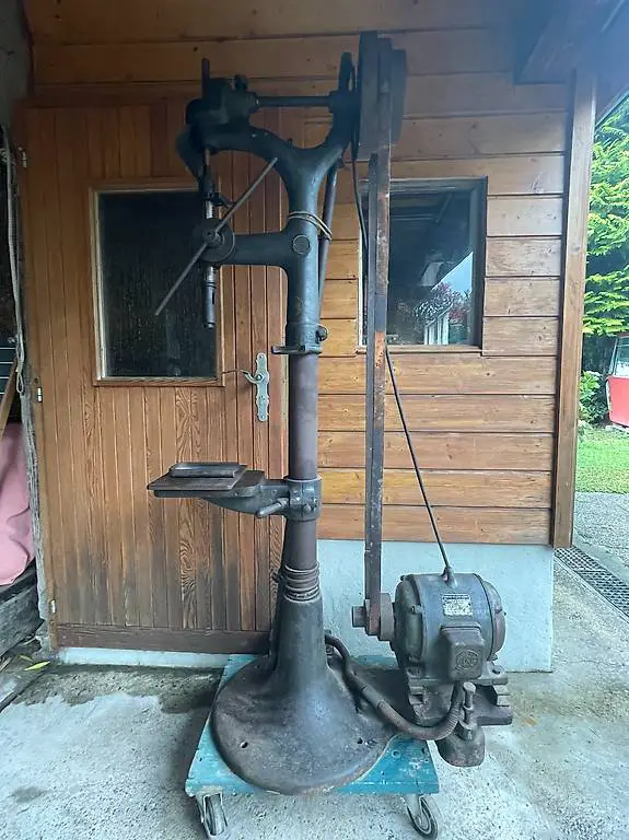 Antike Standbohrmaschine (ca. 1834) Schindler Luzern