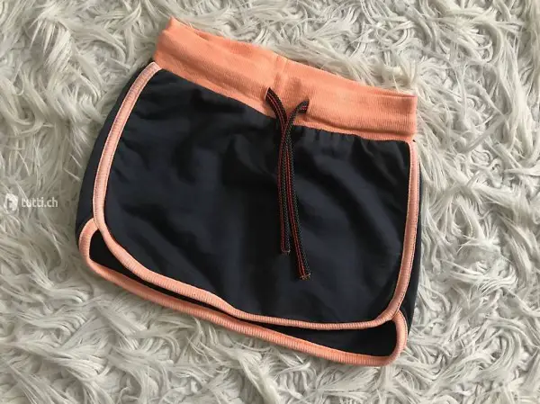 Jupe, röckli benetton