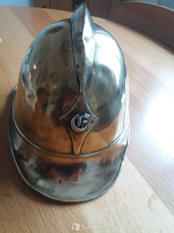 Alter Feuerwehrhelm