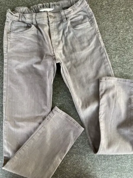 Neue Hosen Skinny fit Stretch Gr. 164