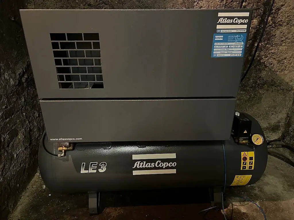 Atlas Copco Kolbenkompressor LE 3-10 S TH90-400