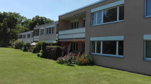 4,5 Zimmer Mietwohnung in Feldbrunnen mit Blick auf Schloss