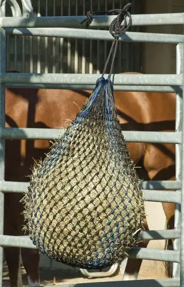 Engmaschige Heunetze zu verkaufen