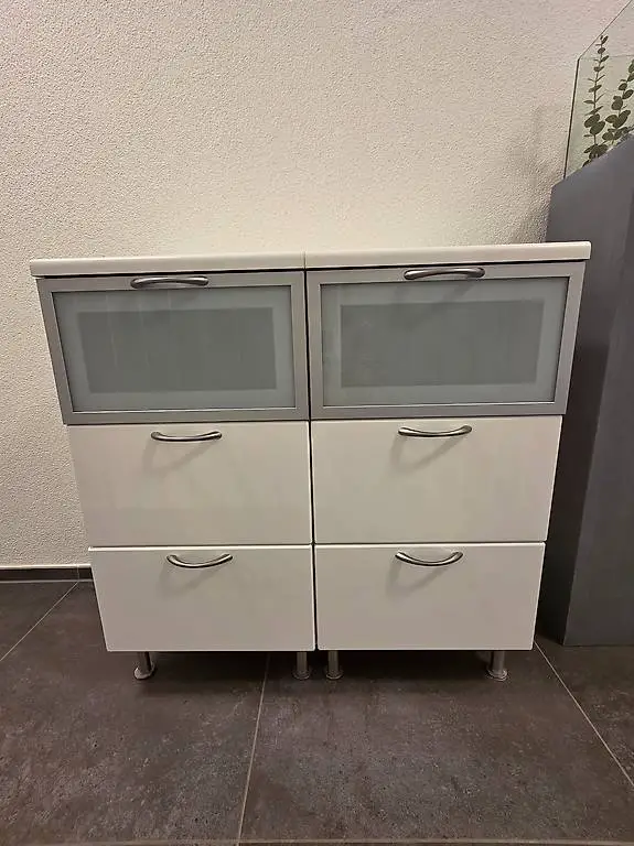 Möbel mit 6 Schubladen