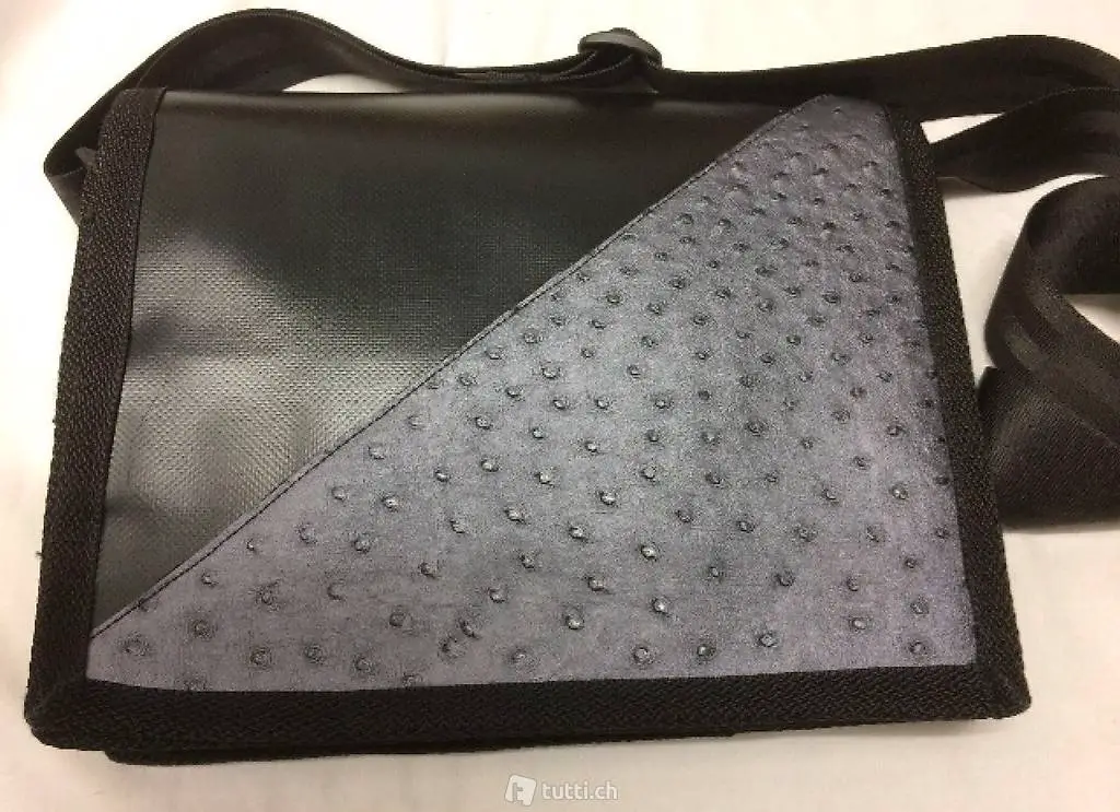 Handtasche mit Kunstleder Strauss