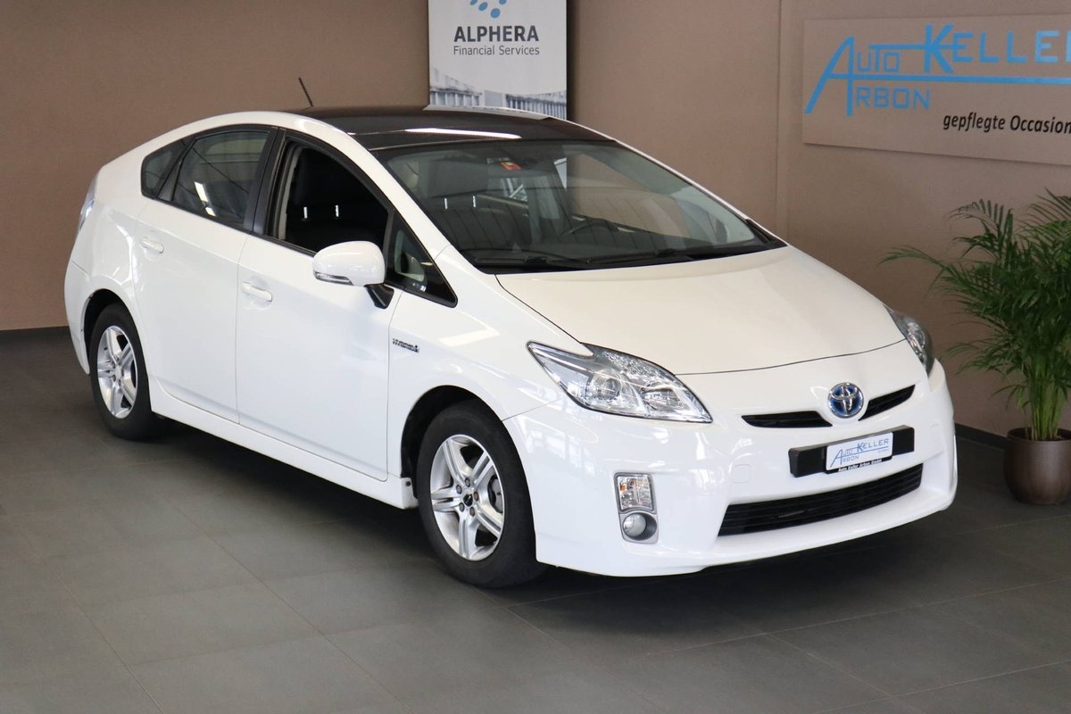 toyota prius 1.8 vvti hsd sol