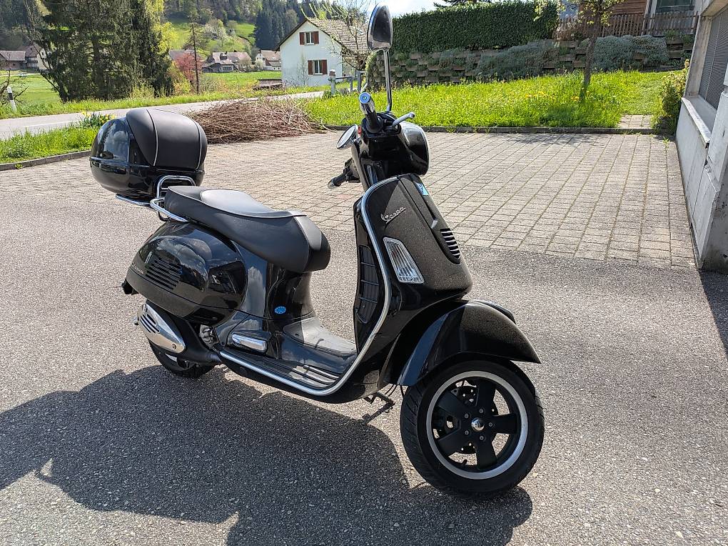 Vespa GTS 300