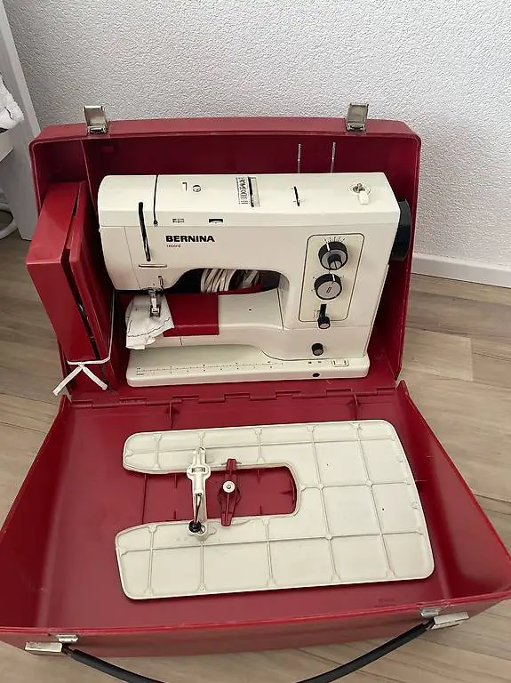 Bernina 830