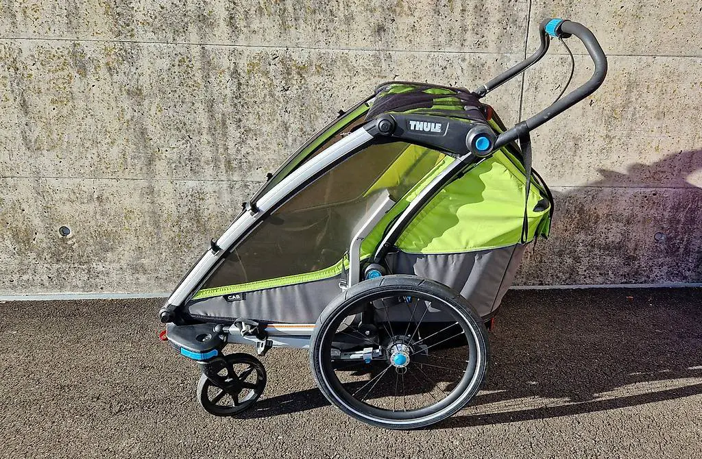 THULE Kinder-/Fahrradanhänger Chariot CAB 2 mit viel Zubehör