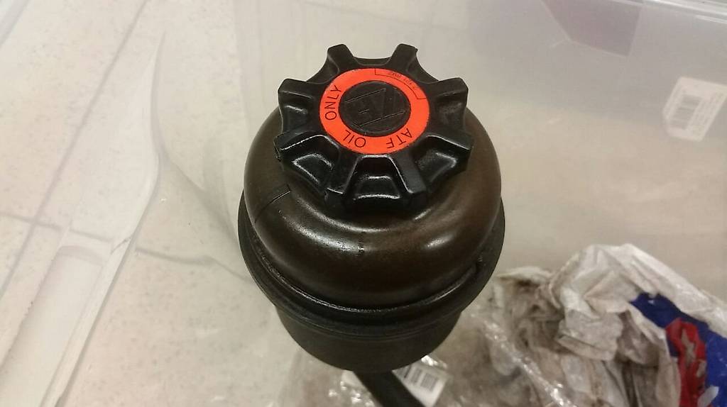 BMW E30 Servoölbehälter Hydraulikbehälter Servolenkung