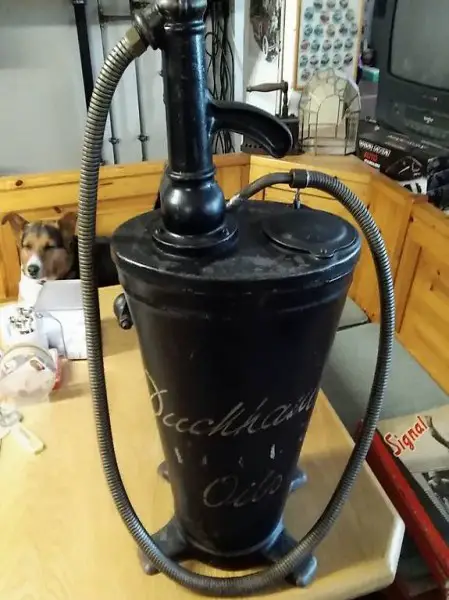 Alte Getriebeöltankstelle