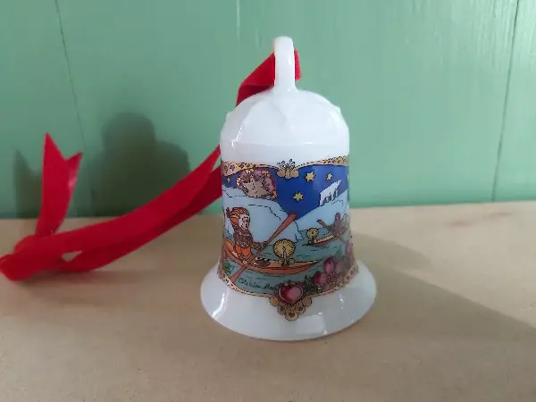 RAR 1980 Hutschenreuther Porzellan Glocke, Grönland Eisbär