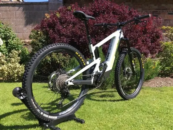 2022 Santa Cruz Heckler 8 CC, E-MTB