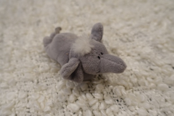 Peluche bébé éléphant