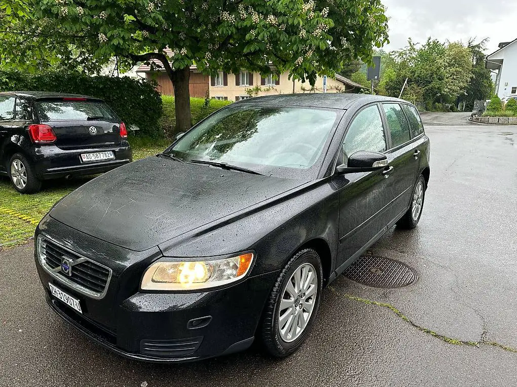 volvo v50 2.0 d frisch ab mfk