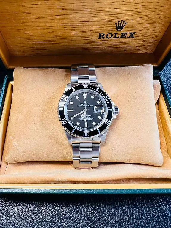 Rolex Submariner Date 16610