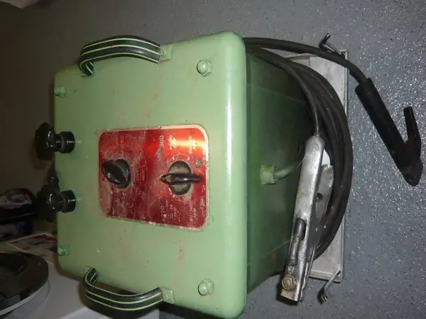 Elektrode Schweisgerat Pfenninger lauft 220 und 380 Volt