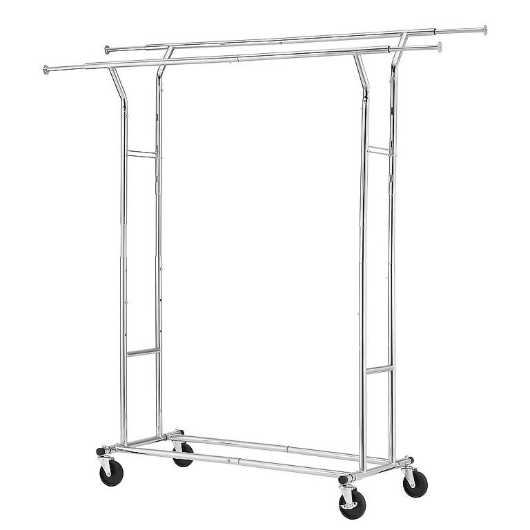 Kleiderständer auf Rollen