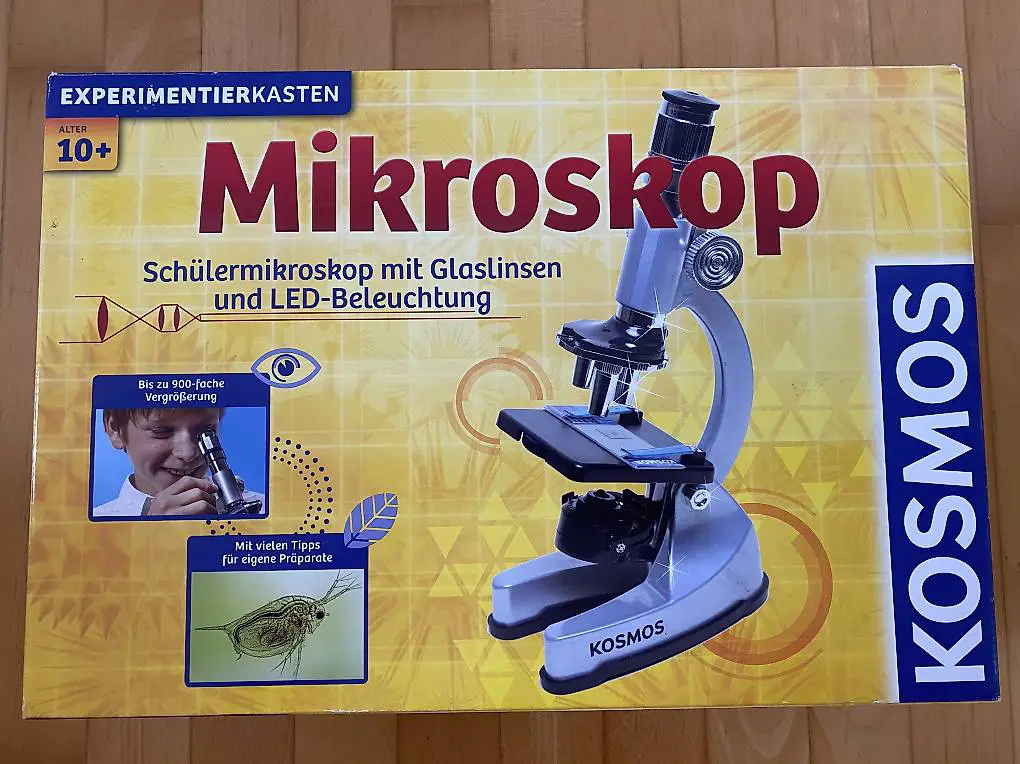 Mikroskop KOSMOS