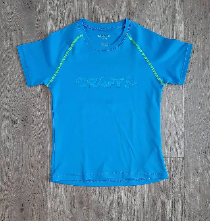 schönes Sport T-Shirt blau Gr. 110/116 von CRAFT