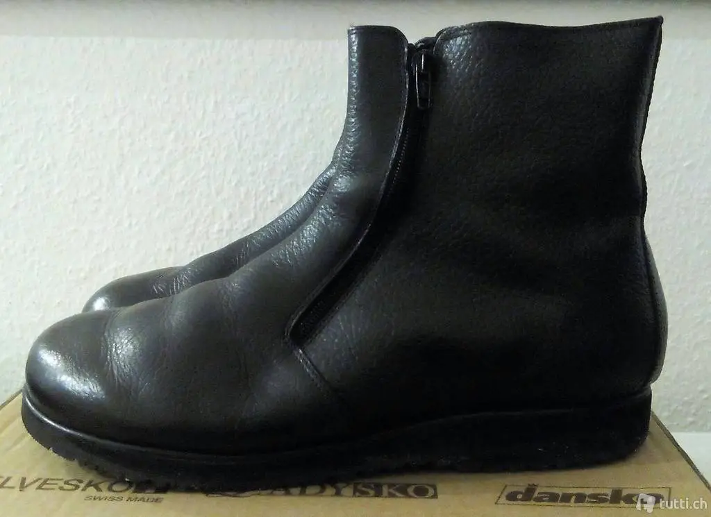 Bottines Helvesko T.45 fourrées, comme neuves