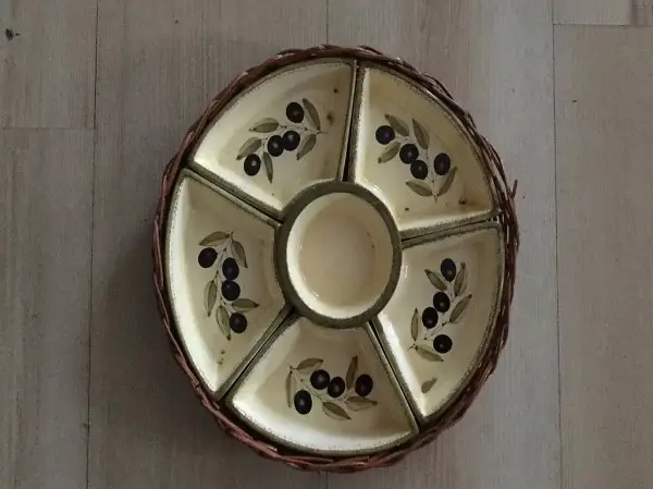 Antipastischalen Olivenmuster