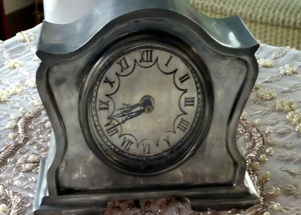 Kamin/Tisch Uhr 95% Fein Zinn