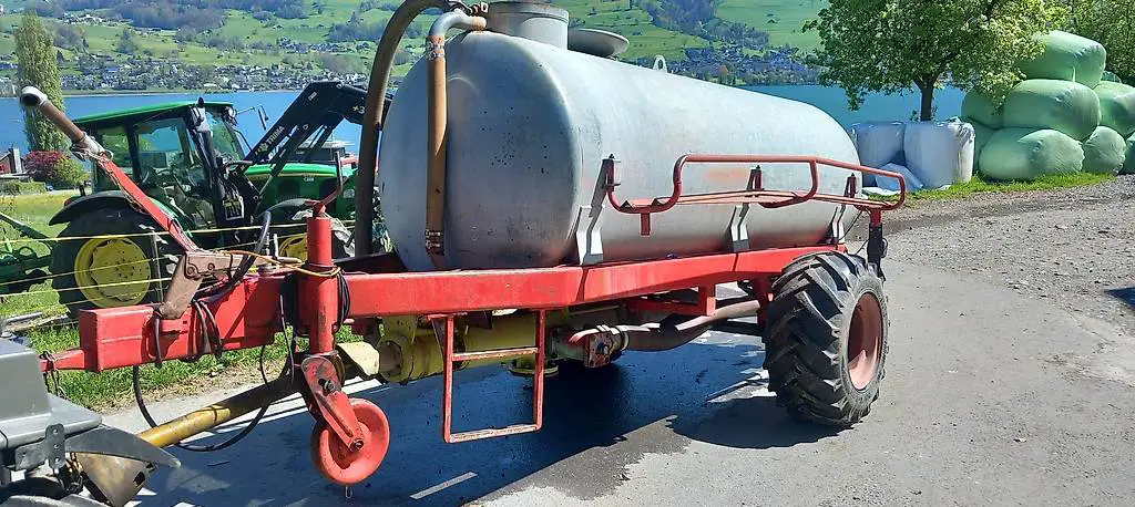 Pumpfass Pöttinger Tiger 2800