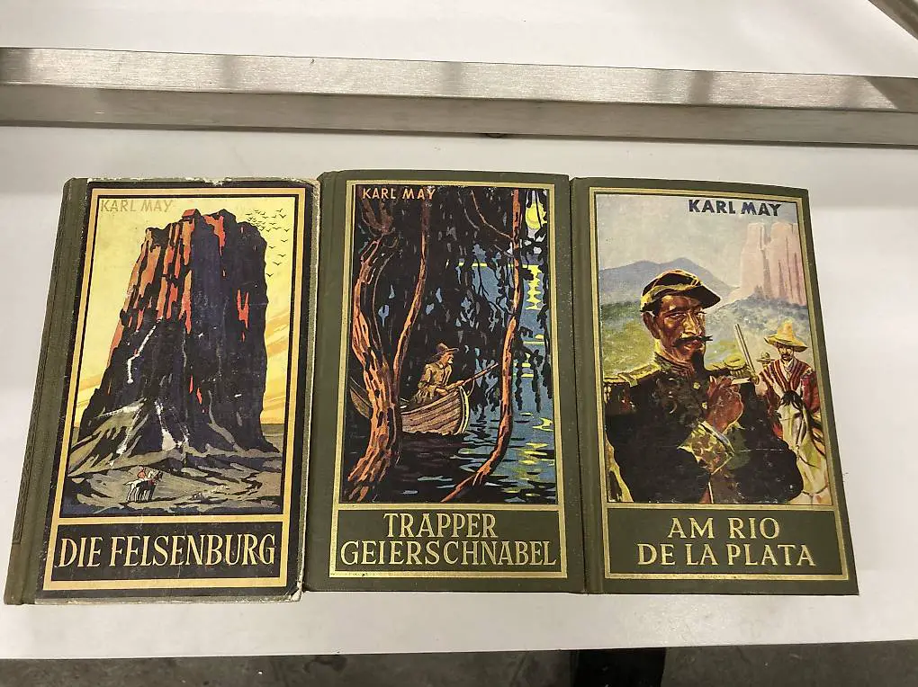 5 Romane von Karl May, Winetou, Schatz im Silbersee, etc.