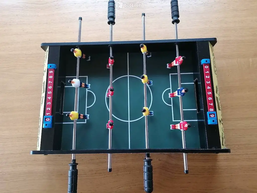 Tischfussball-Spiel