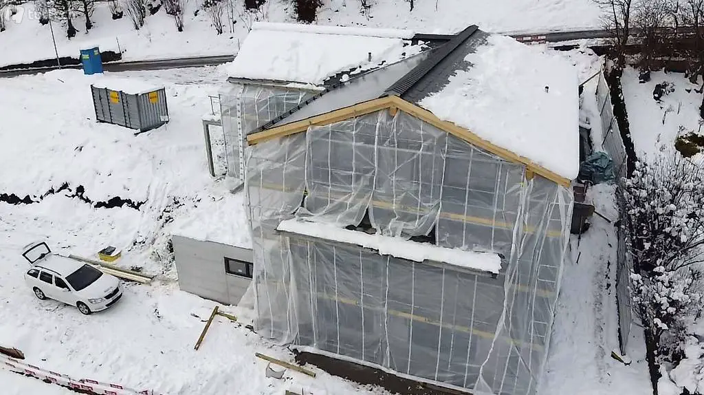 Plastik für "Hauseindeckung"