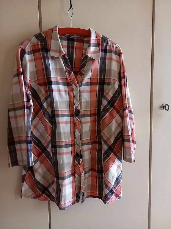 Damen Bluse, Gr. 46, kariert, 100% Baumwolle Neuwertig