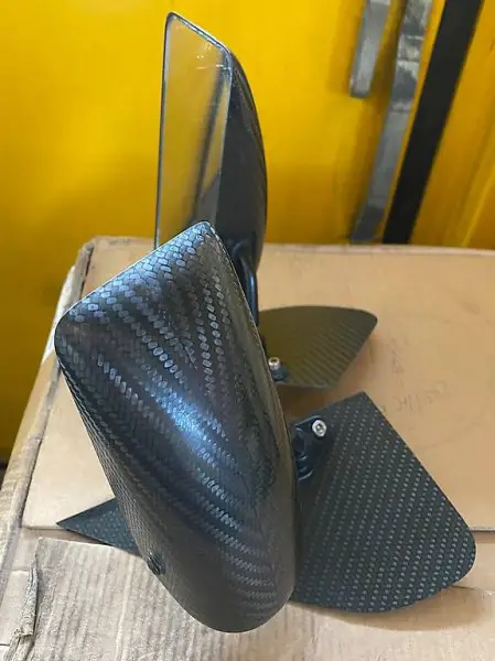 Rennspiegel Carbon passt zu Clio 1