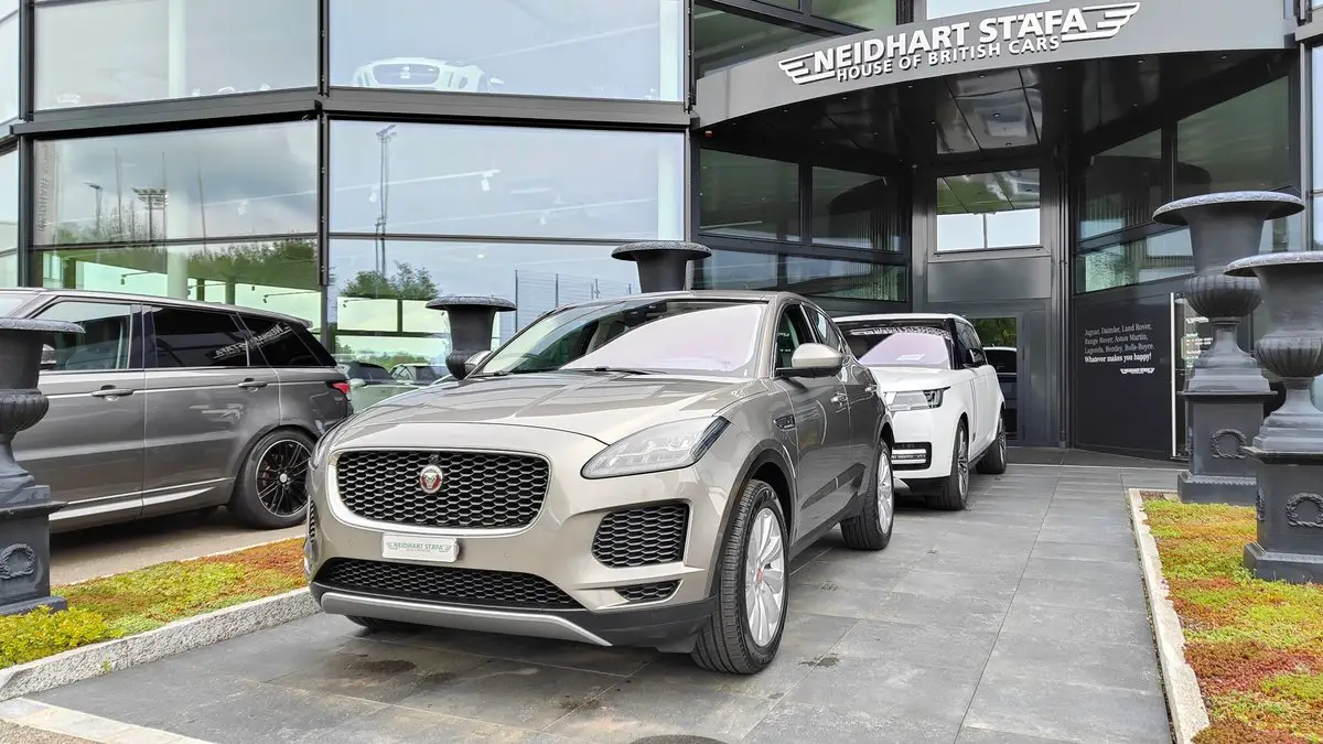 jaguar e-pace 2.0 p200 se awd automatik