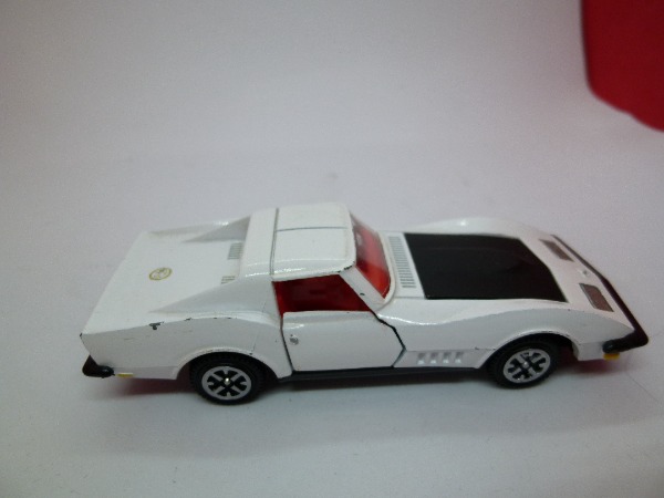 Dinky Toys - Corvette Stingray weiss - top Modell