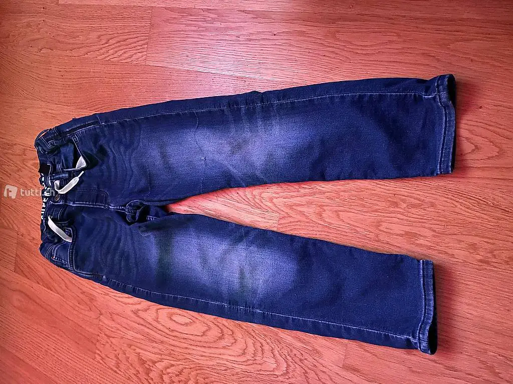 Tolle super soft Jeans Gr. 140