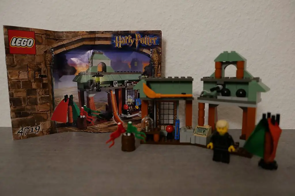 Lego Harry Potter "Besenladen"