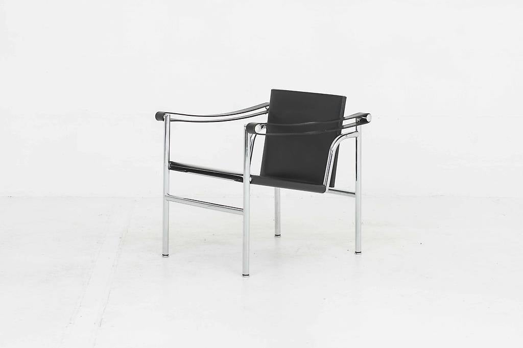 Le Corbusier LC1 Sessel von Cassina in Schwarz