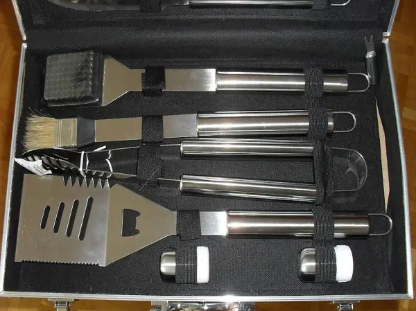 Grillbesteck-Koffer neu Alu mit Inhalt neu o.v.p