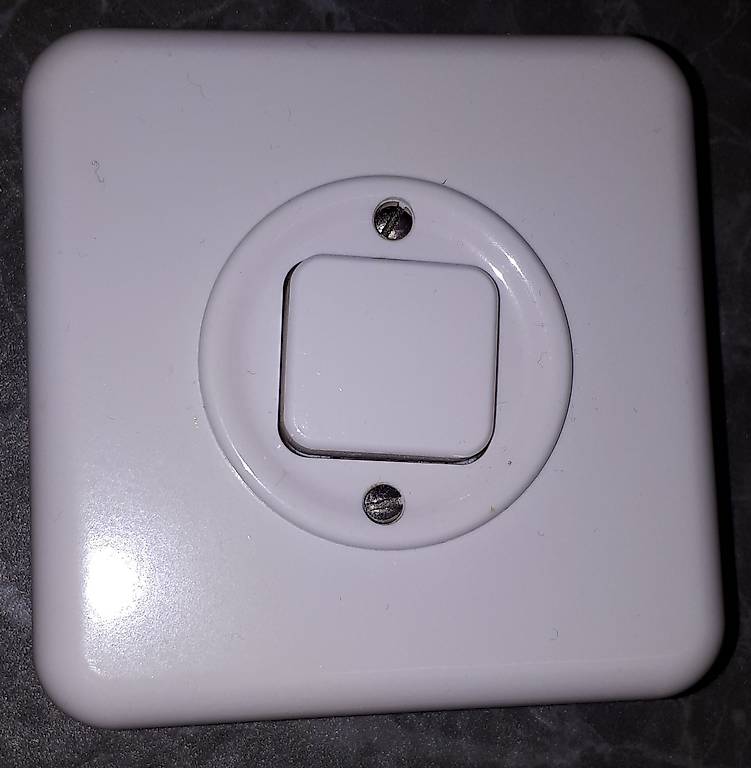 Feller Druckschalter unbeleuchtet komplett 3/2P