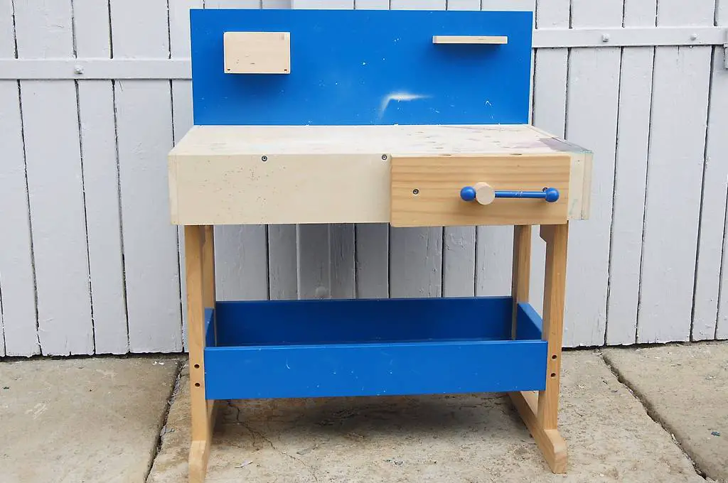 Schöner Kinder Werkbank massiv Holz