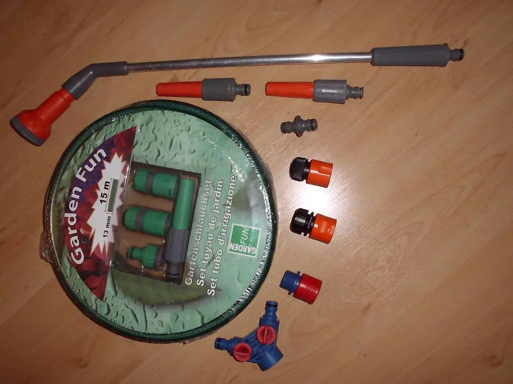 Gartenschlauch mit Zubehör (neu)
