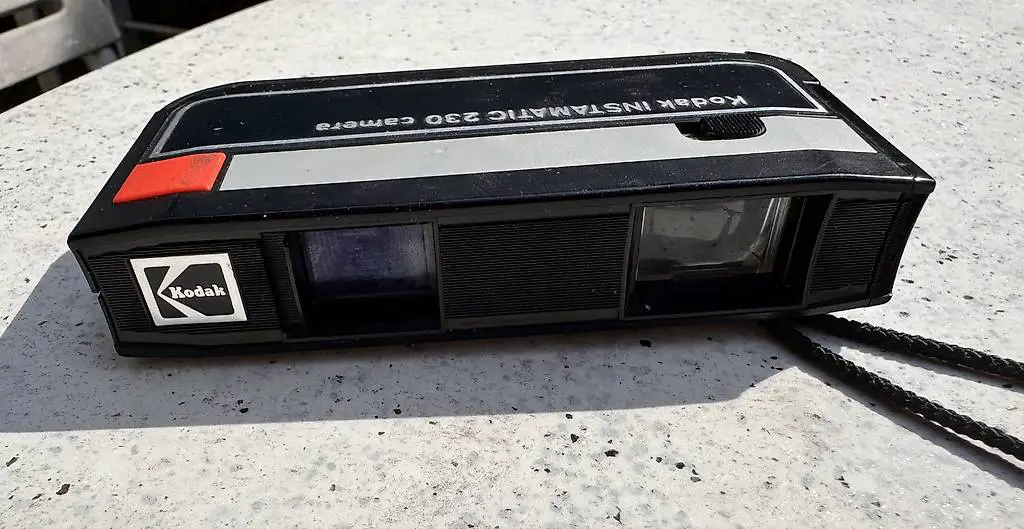 Kodak instamatic 230