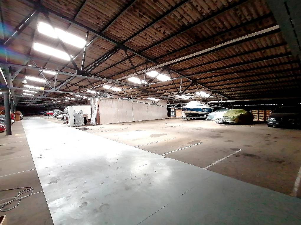 Einstellplätze zu vermieten