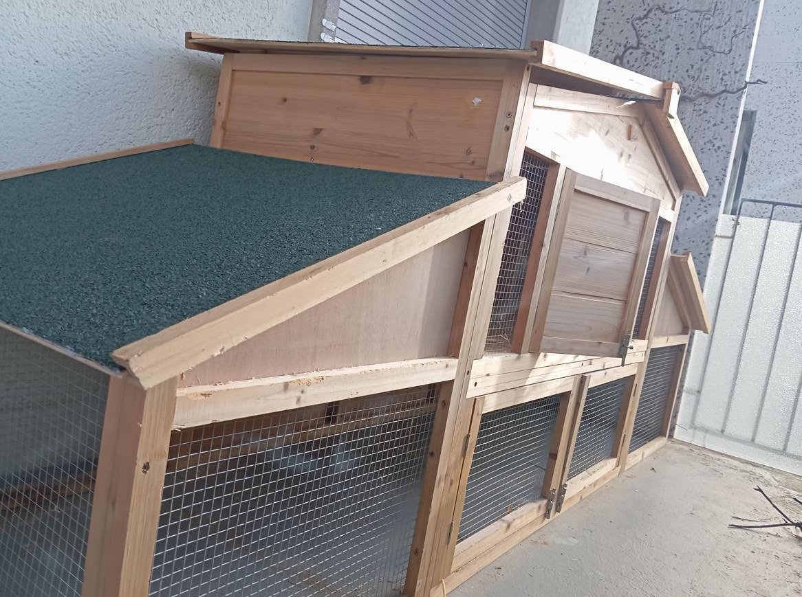 Kaninchenstall (1 Jahr benutzt) mit Zubehör günstig zu verkaufen