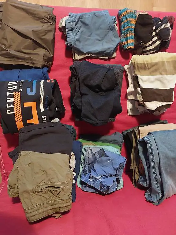 Kinderkleiderpaket Gr. 104-122