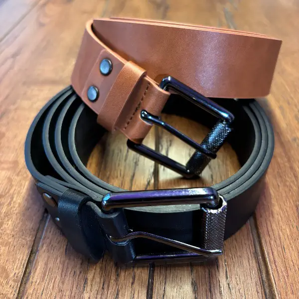 >billig: neue ungetragene gürtel acessoire schwarz hellbraun